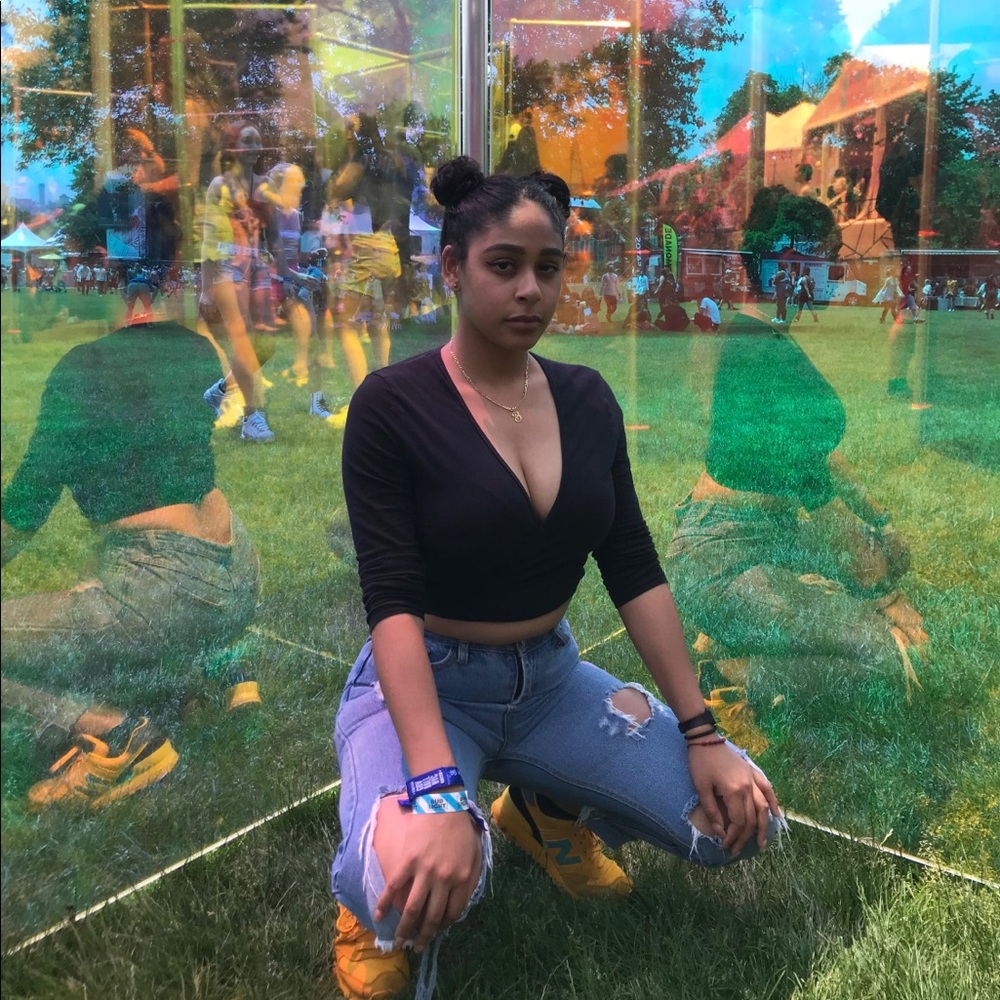 Meet your Posher : Erica 💅🏽🐳🔪